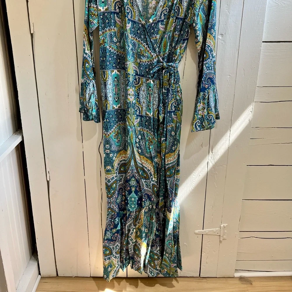 Patterned wrap dress - Picture 2 of 2